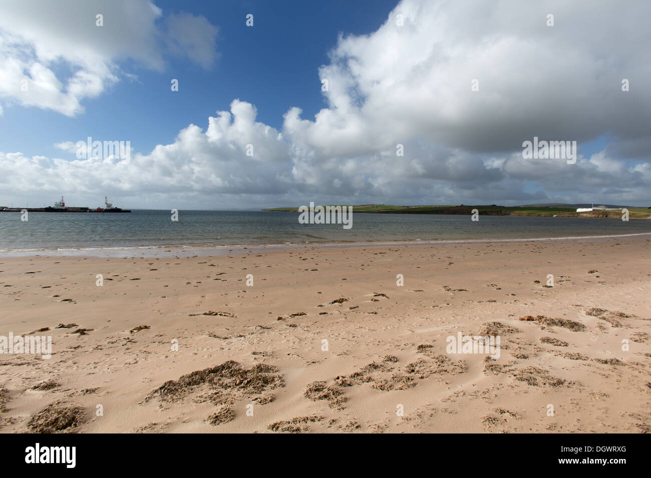 Islands of Orkney, Scotland. Picturesque view of the beach at Scapa Bay with Scapa Flow in the background. Stock Photo