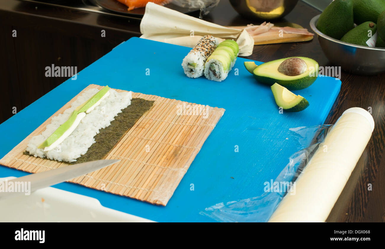 Making salmon sushi japanese food hi-res stock photography and images ...