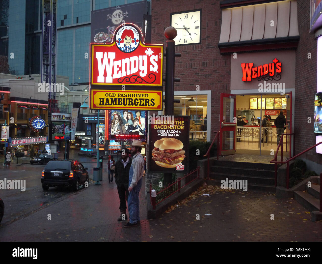 Wendys restaurant hi-res stock photography and images - Alamy