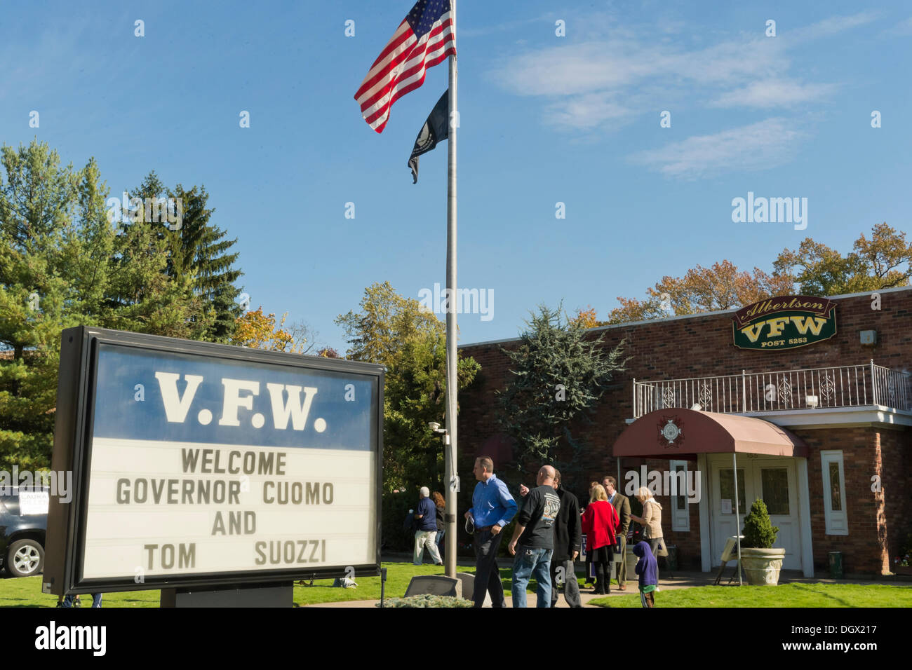 Gov cuomo hires stock photography and images Alamy