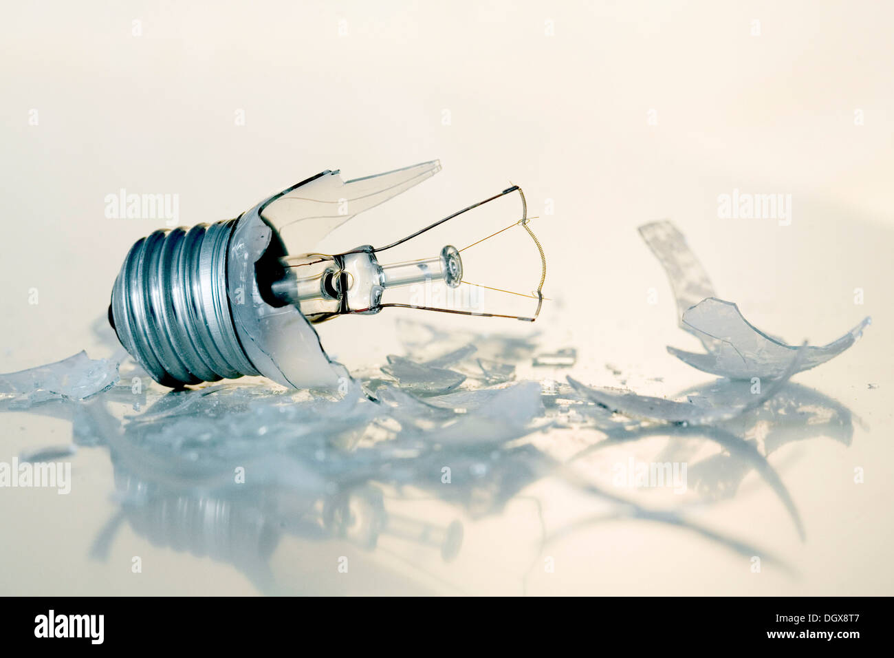 Broken light bulb Stock Photo Alamy