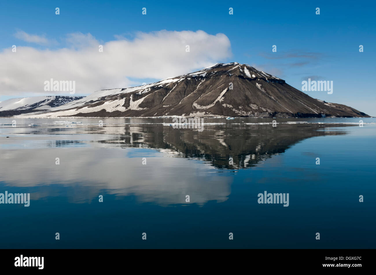 Hinlopen Strait, Svalbard Archipelago, Arctic Norway Stock Photo