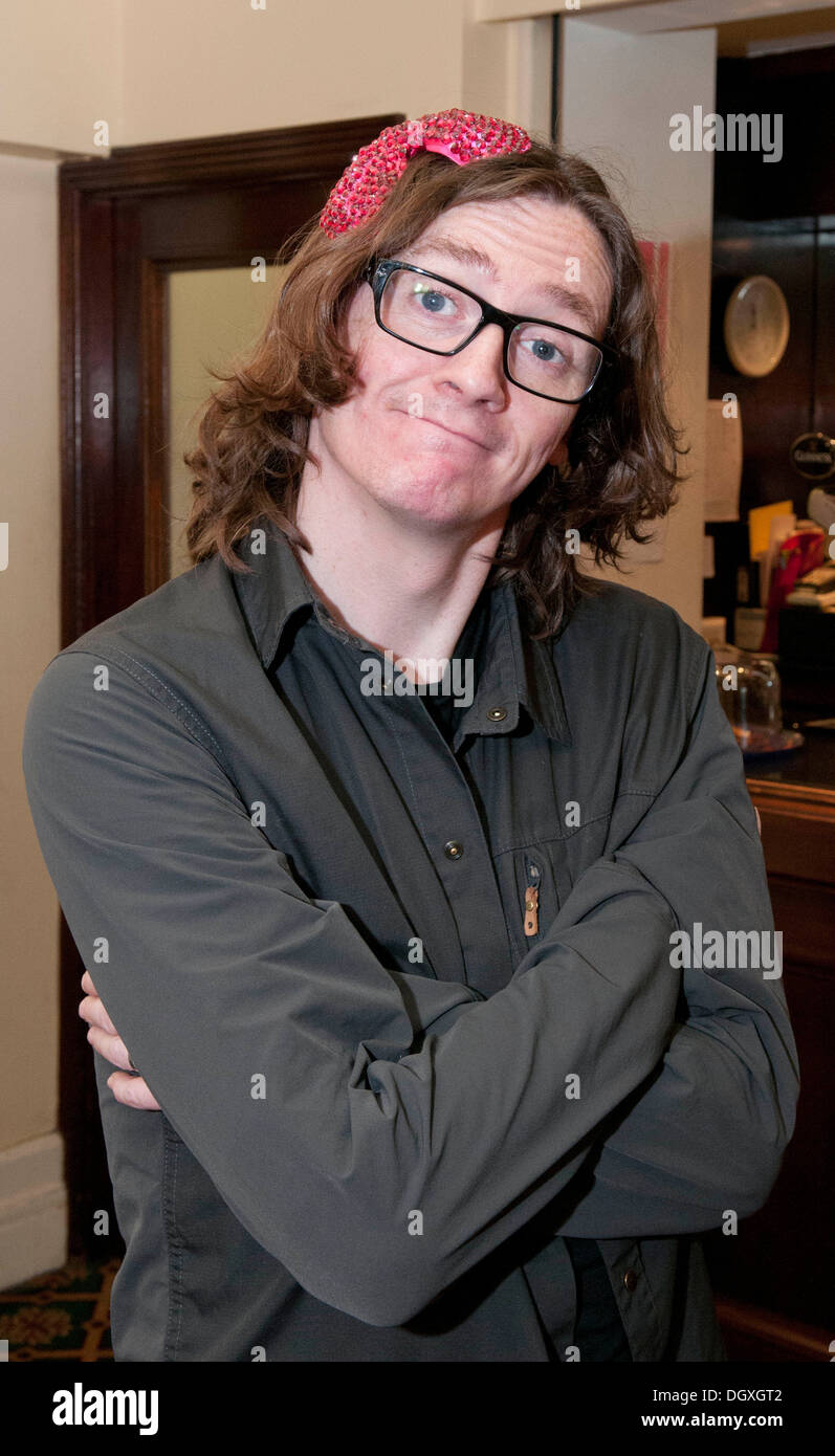 Comedian Ed Byrne wears pink sparkly headgear in aid of Bradford & Airedale cancer support Stock Photo