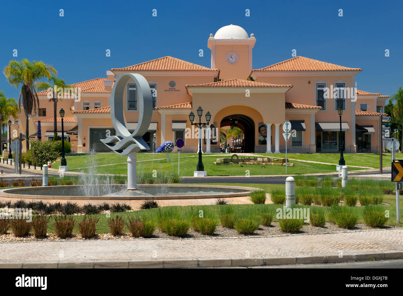 Portugal, the Algarve, shopping centre, Quinta do Lago