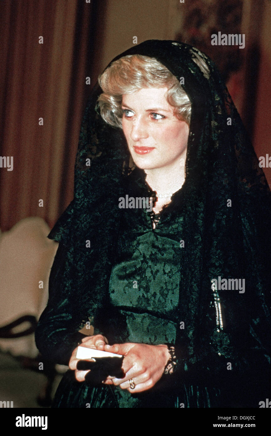 TRH Prince and Princess of Wales, Prince Charles and Princess Diana at an audience with Pope John Paul II at The Vatican 29th April 1985. Stock Photo
