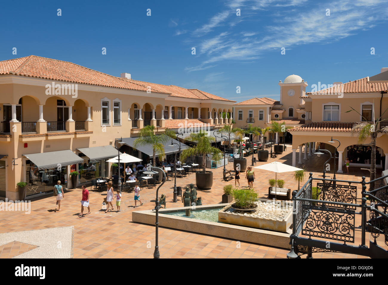 Portugal, the Algarve, shopping centre Quinta do Lago