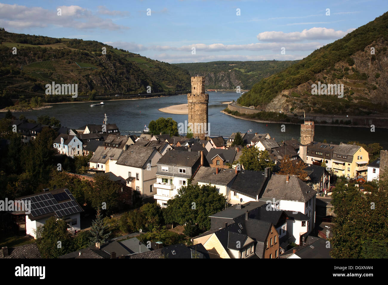 Defense Towers Of The Medieval Town Of Oberwesel In Rhine Valley, Germany  Stock Photo, Picture and Royalty Free Image. Image 85474711.