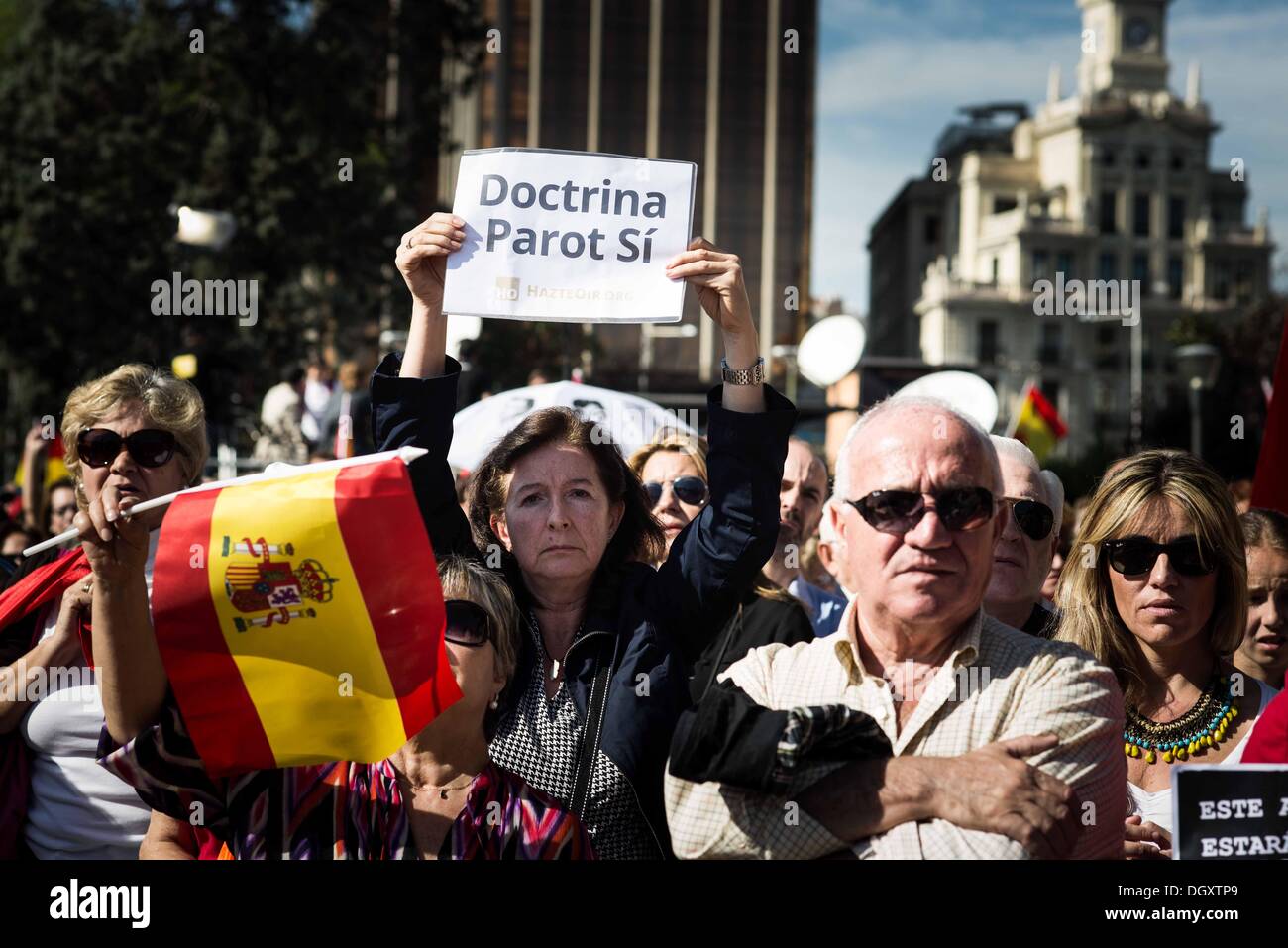 Madrid, Spain. 27th Oct, 2013. Tens of thousands of protestors attend a demonstration called by the Spanish Association of Terrorism Victims (AVT) to protest against the striking down of the so-called 'Parot doctrine' on prison sentences by the European Court of Human Rights (ECHR). Credit:  ZUMA Press, Inc./Alamy Live News Stock Photo