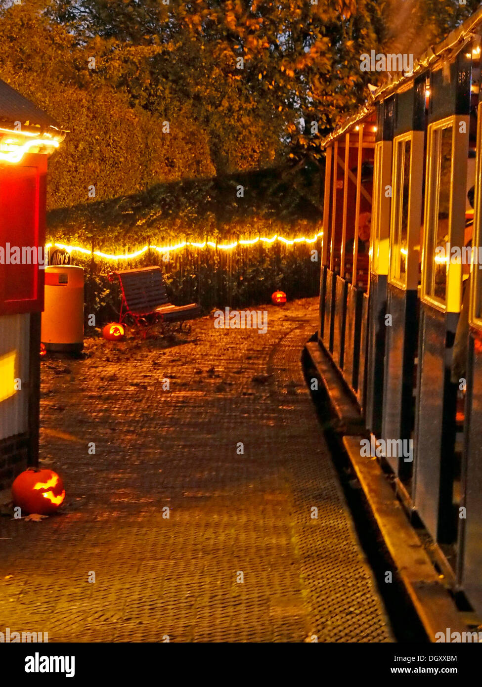 Hesketh Bank, Lancashire, UK. 27th Oct, 2013. Station and platform of