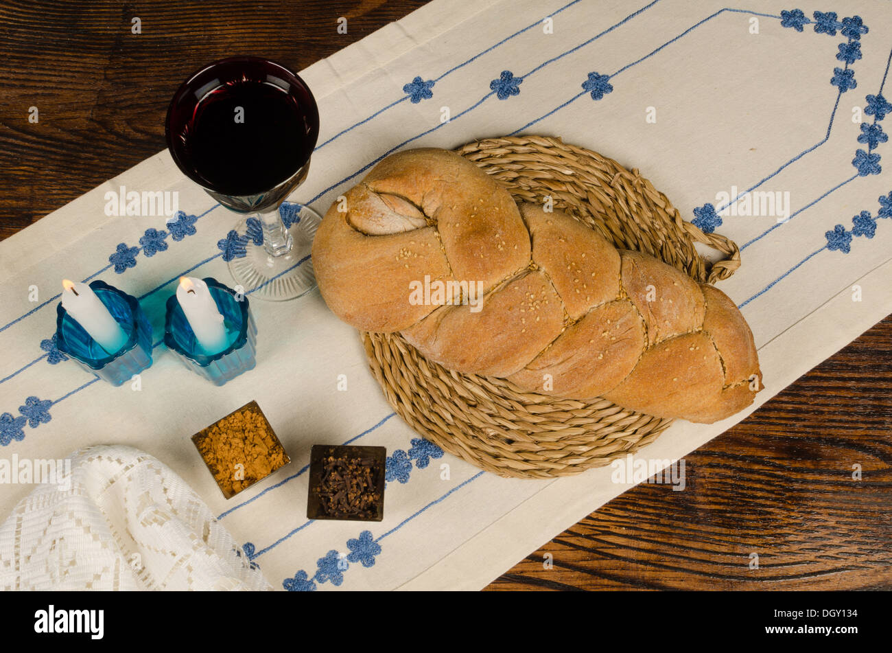 Wholemeal challah bread, the healthy version of the Hanukkah classic