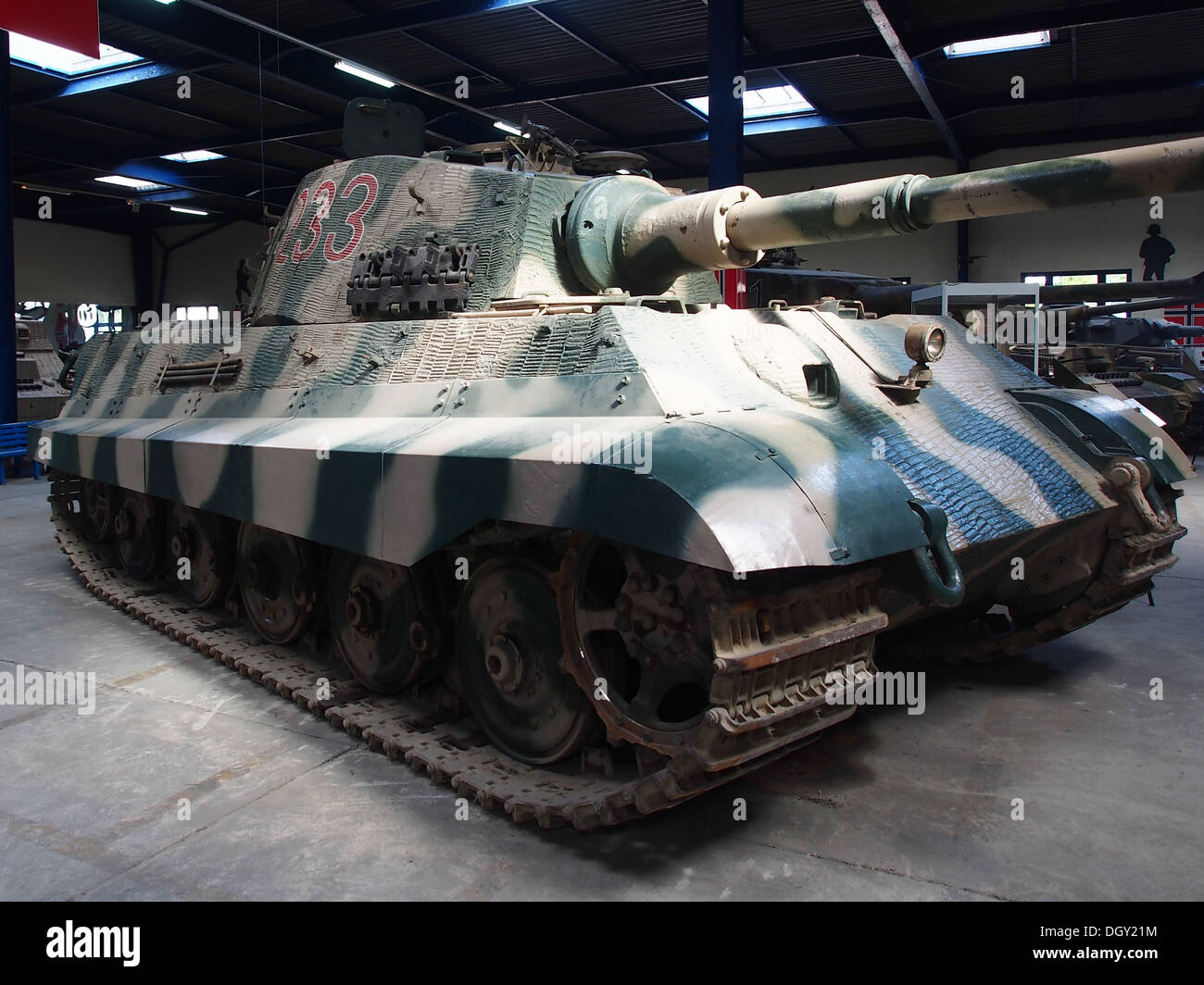 Panzerkampfwagen VI Ausf. B E2809ETiger II, Tiger B, KB6nigstiger, (Sd. Kfz. 182)Tanks in the