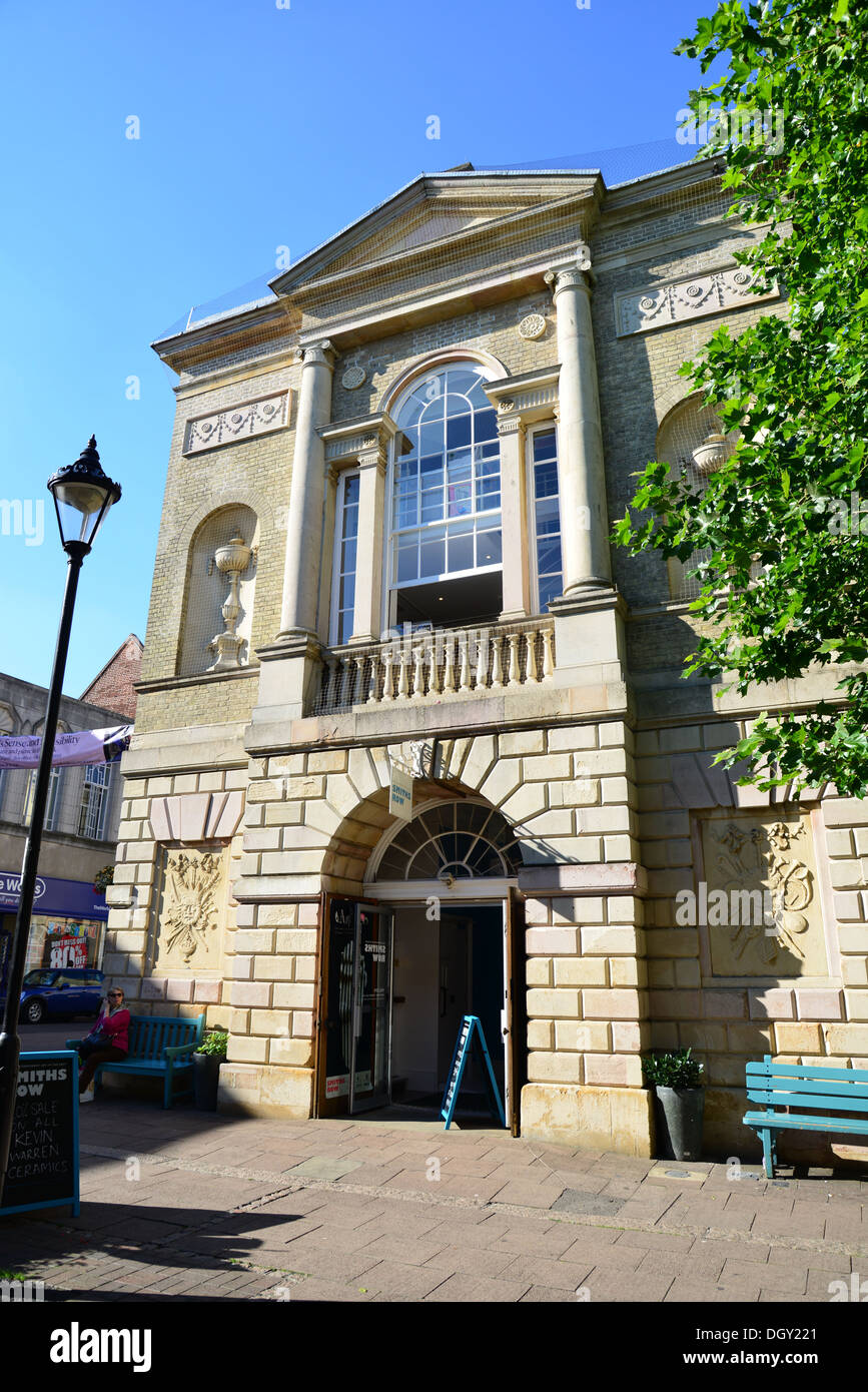 Smiths Art Gallery, The Market Cross, Cornhill, Bury St Edmunds, Suffolk, England, United Kingdom Stock Photo