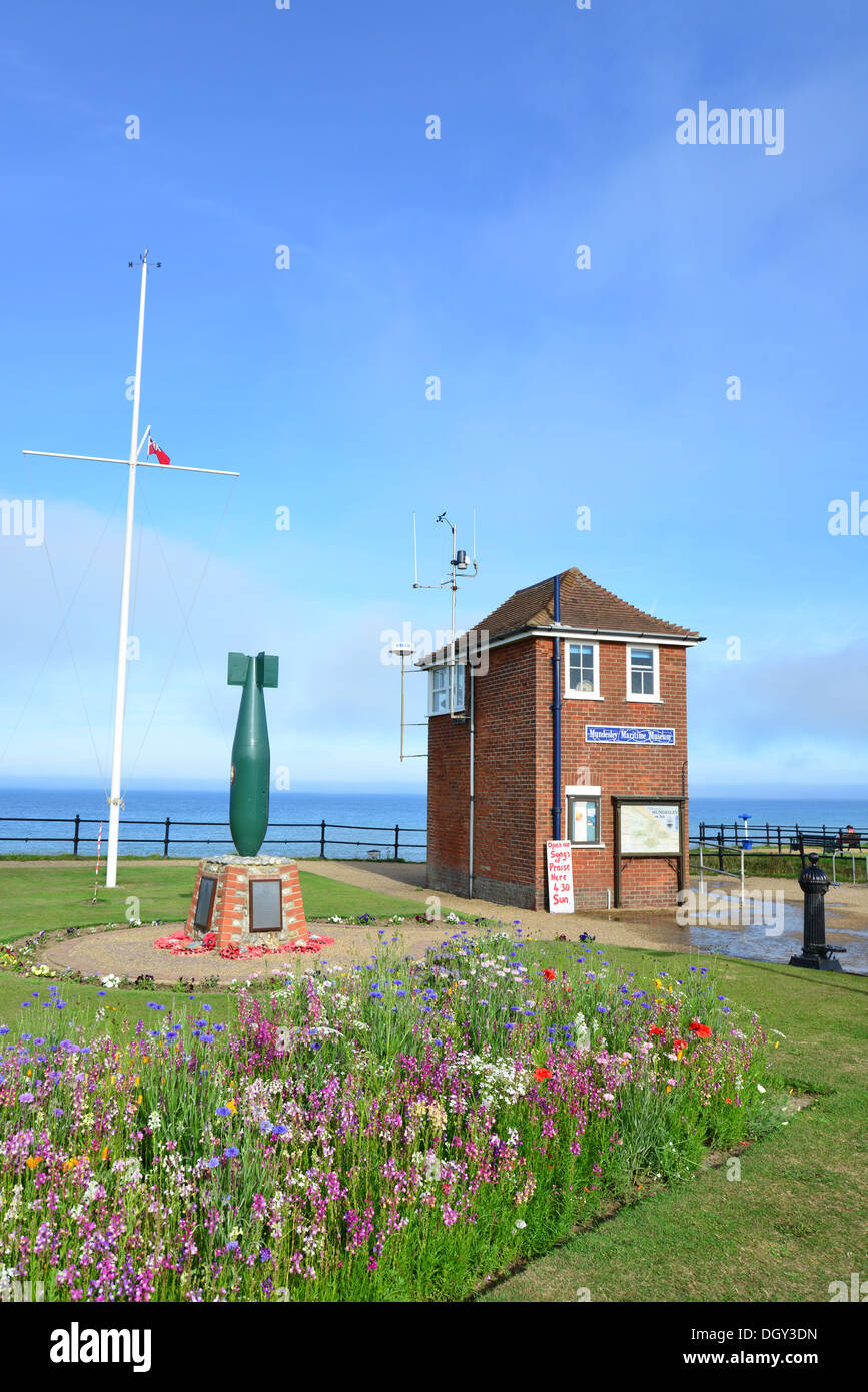 Mundesley beach norfolk hires stock photography and images Alamy