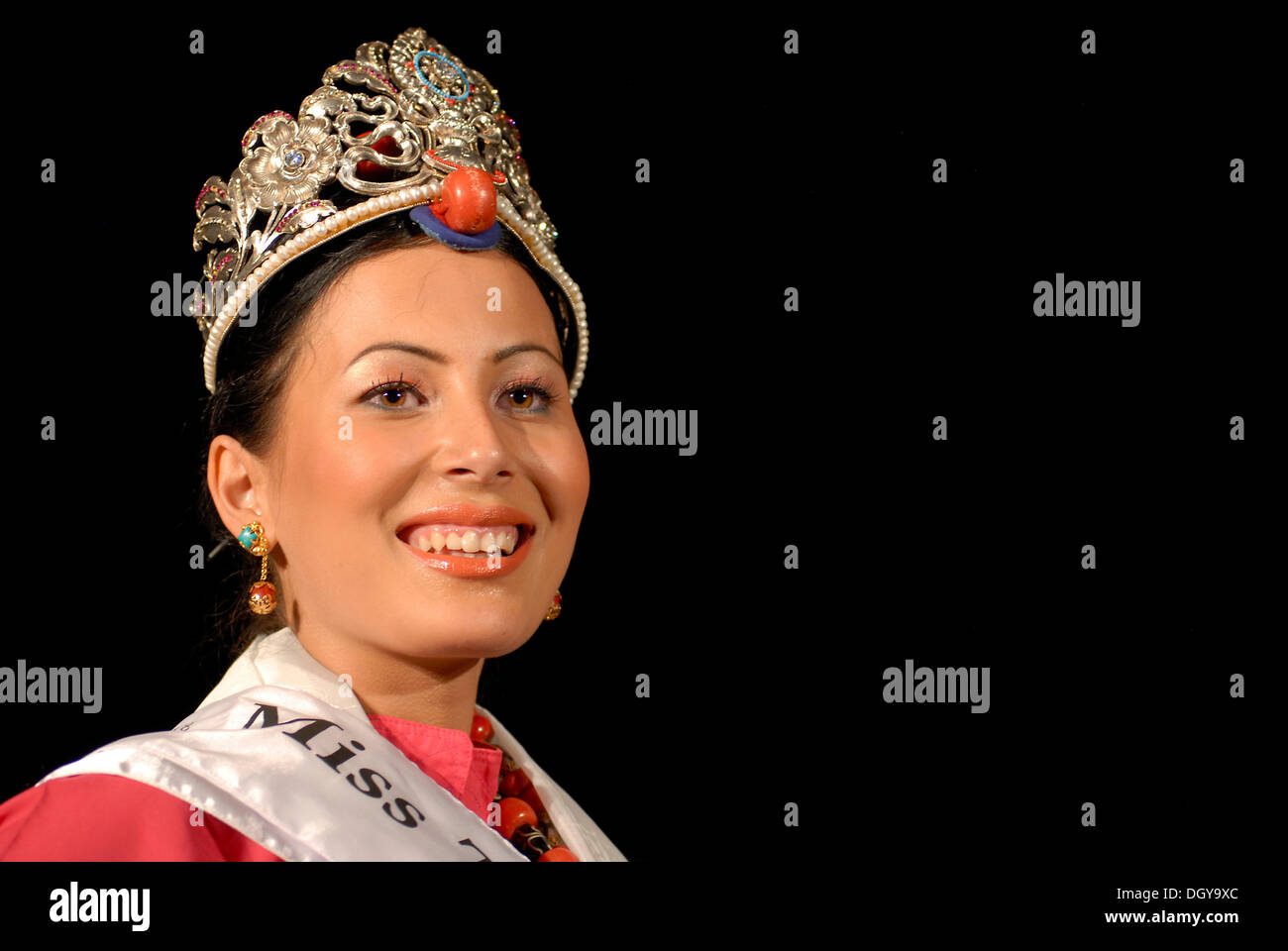 Winner of the Miss Tibet in Exile 2011 beauty contest, Tenzin Yangkyi in Dharamsala, McLeod Ganj, Himachal Pradesh, Himalayas Stock Photo