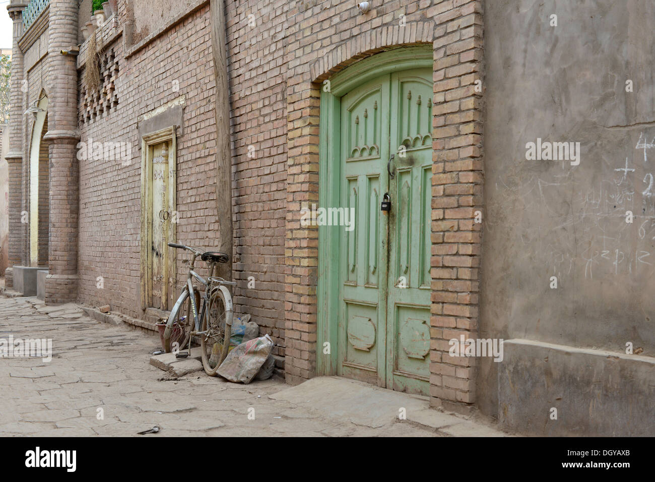 Uyghur Muslim Quarter, historic town centre, Kashgar, Seidenstraße, Xinjiang, China, People's Republic of China Stock Photo
