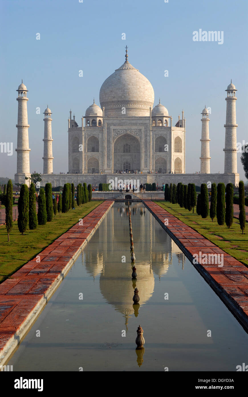 Northern monuments hi-res stock photography and images - Alamy