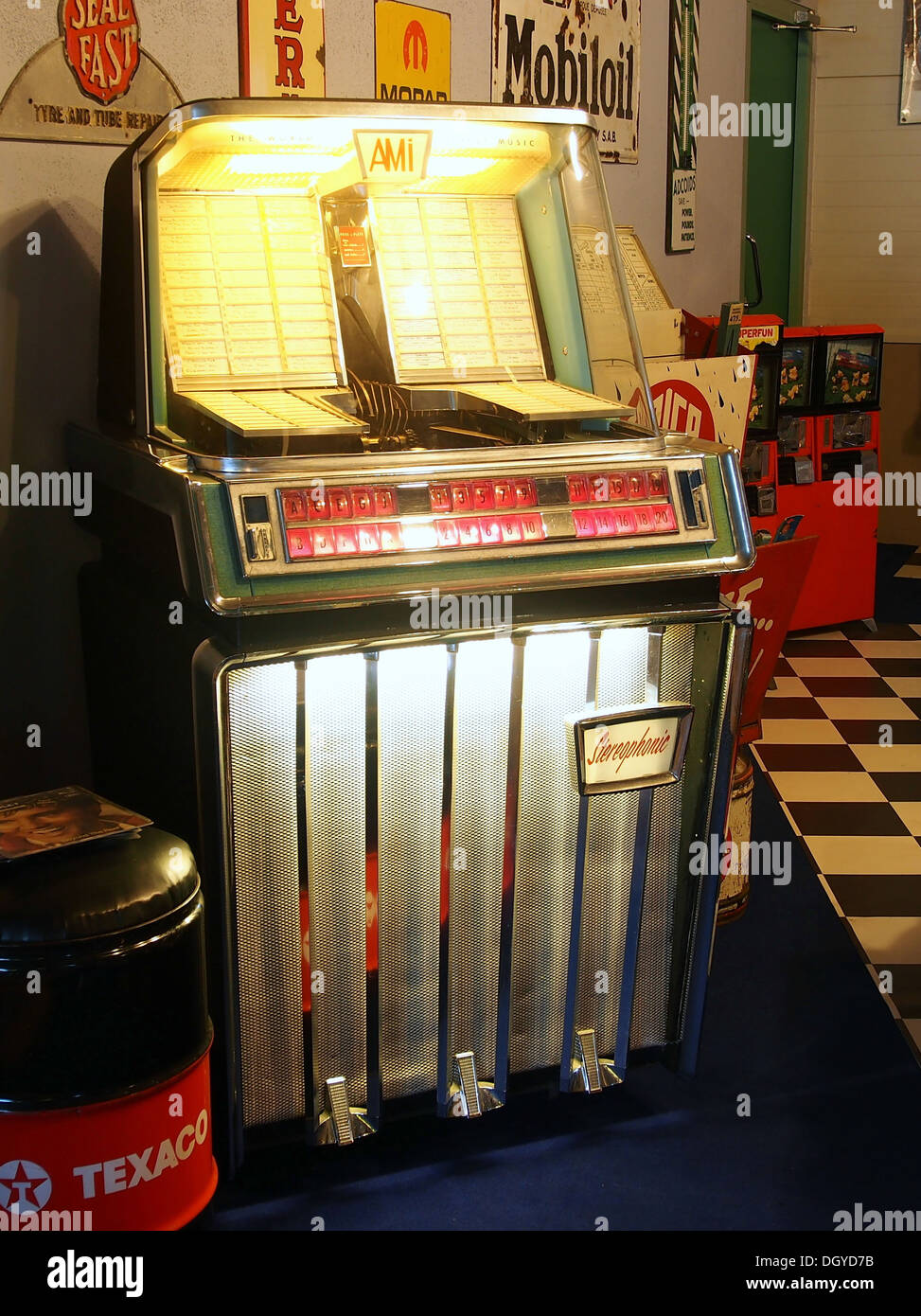 THE VENUS AMERICAN JUKE BOX STARLAND DX アート・デザイン・音楽