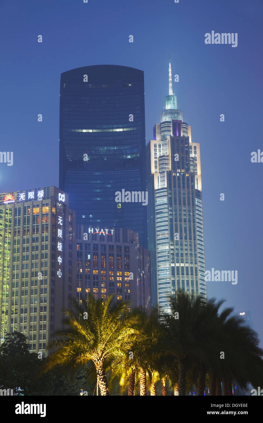 Pearl River Tower and Grand Hyatt Hotel at dusk, Tianhe, Guangzhou, Guangdong, China Stock Photo