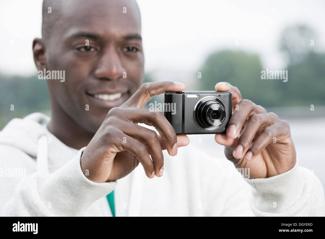 Using digital camera hi-res stock photography and images - Alamy