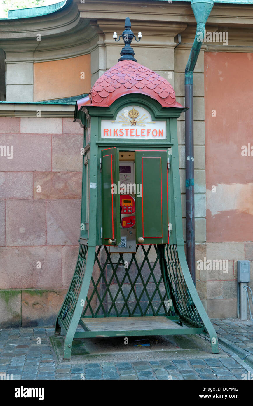 Public telephone booth, Gamla stan, Trängsund, Stockholm, Sweden Stock Photo