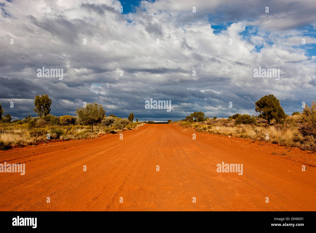 Dirt road through the outback, Northern Territory, Australia Stock Photo