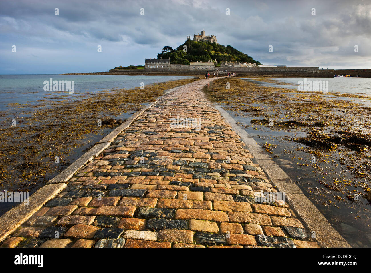 Road to the tidal island of St Michael's Mount, Marazion, Cornwall, England, United Kingdom Stock Photo