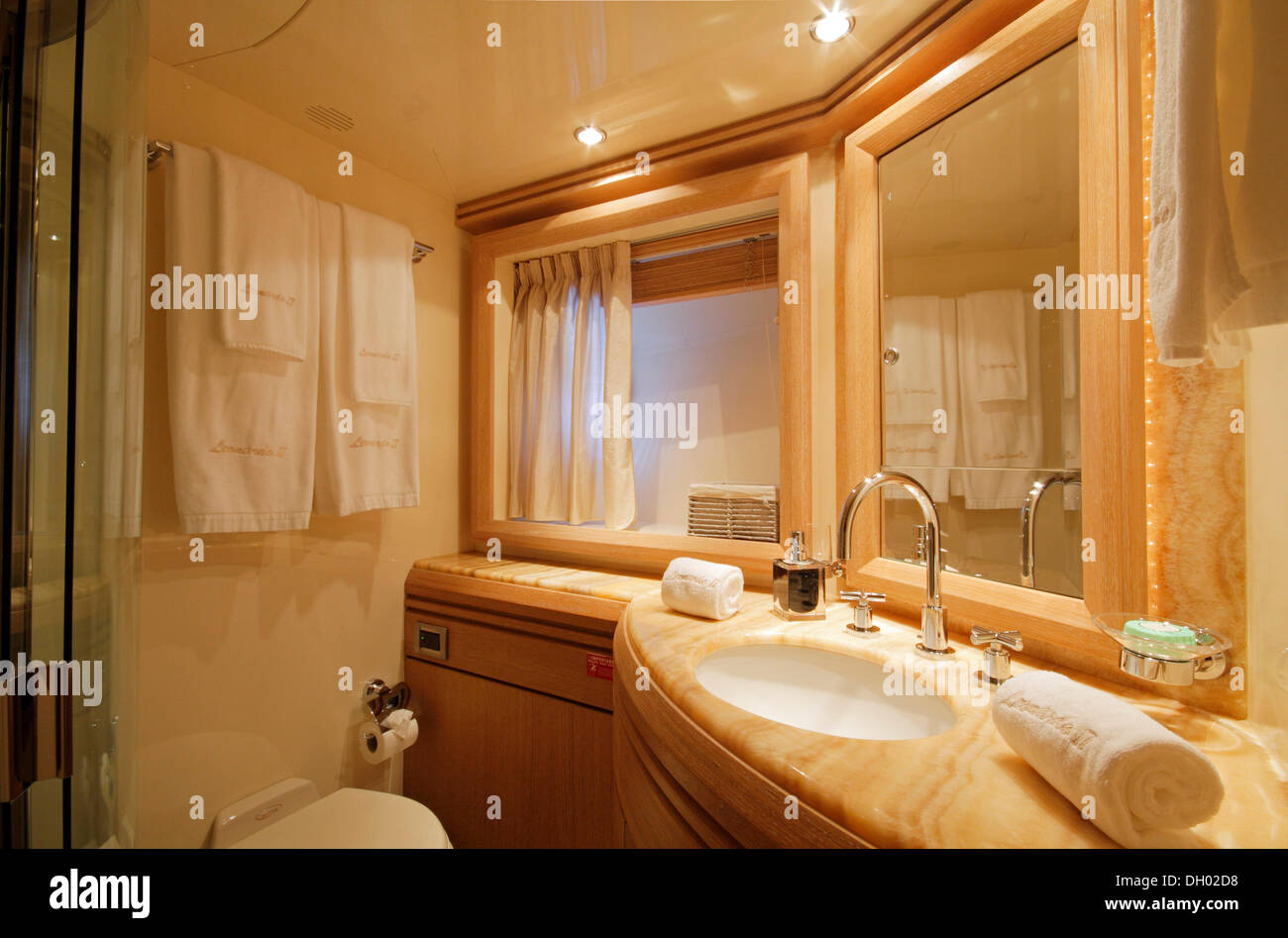 Bathroom of the VIP cabin, Leonardo II, a cruiser built by Azimut, type of boat: Leonardo 98, length: 30.15 m, built in 2004 Stock Photo