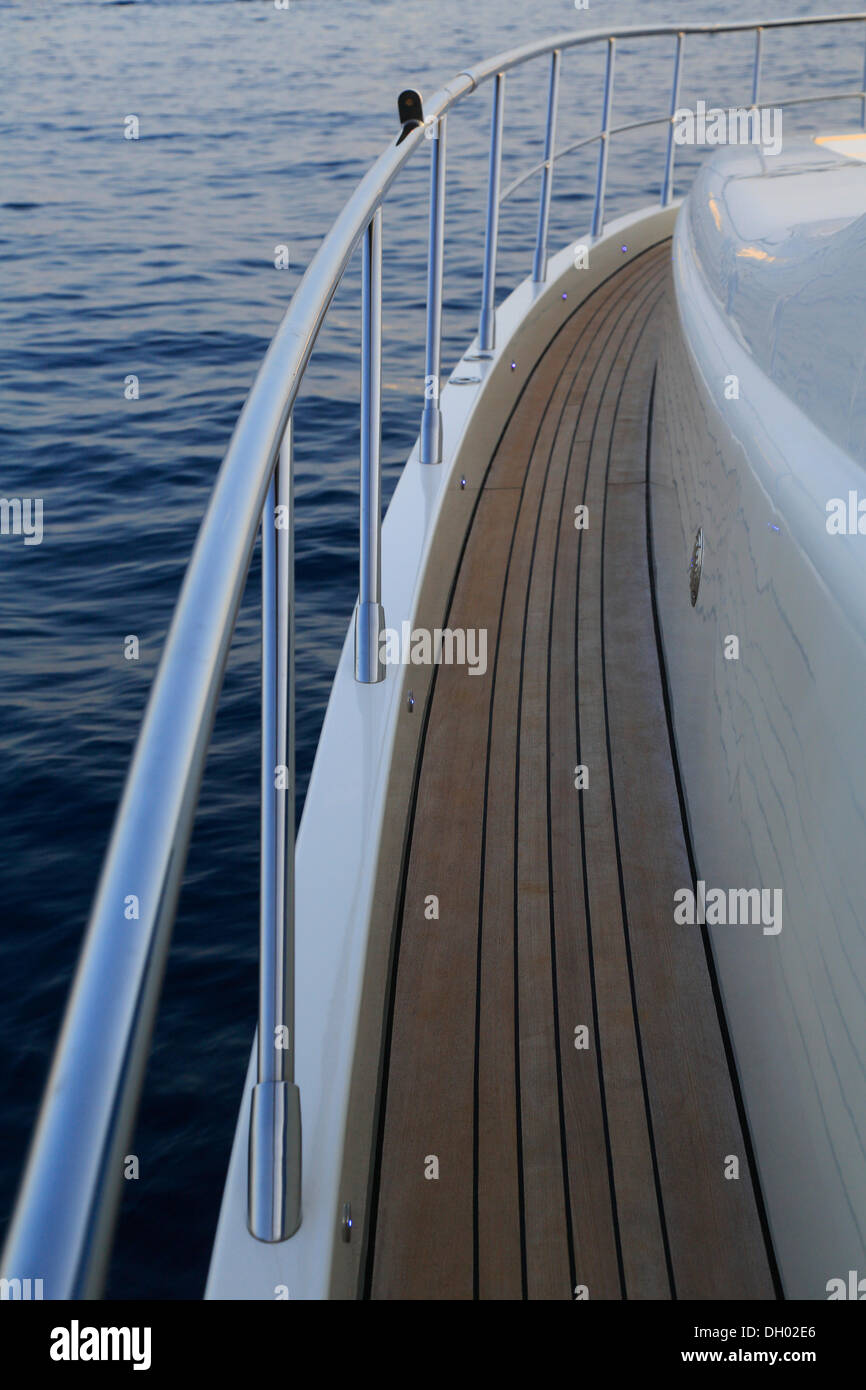 Ship deck railing hi-res stock photography and images - Alamy