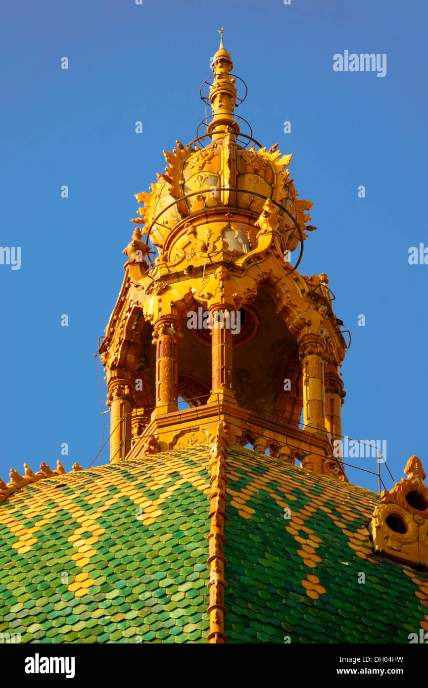 The Art Nouveau Museum of Applied Arts with Zolnay tiled roof, Budapest, Hungary, Europe Stock Photo