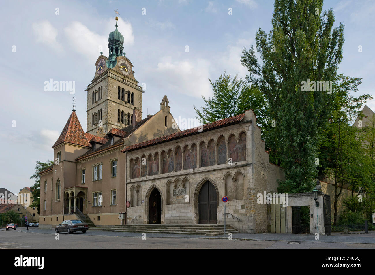 Tower of the parish church of St. Rupert, Gothic portal wall, St