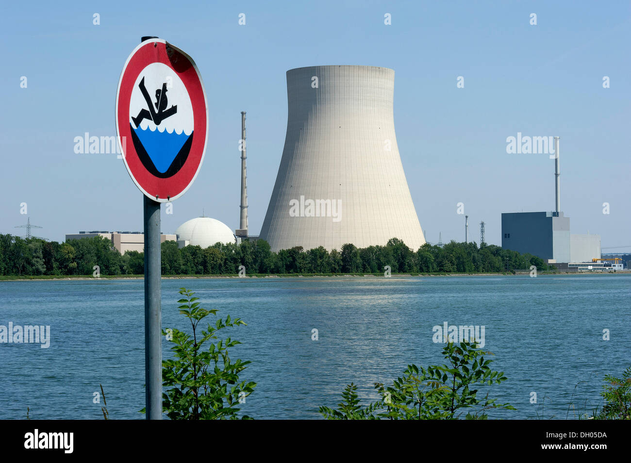 Prohibition sign, warning sign for dangerous waters, Nuclear Power Plant Isar 1, Niederaichbach Reservoir, Ohu, Lkr. Landshut Stock Photo