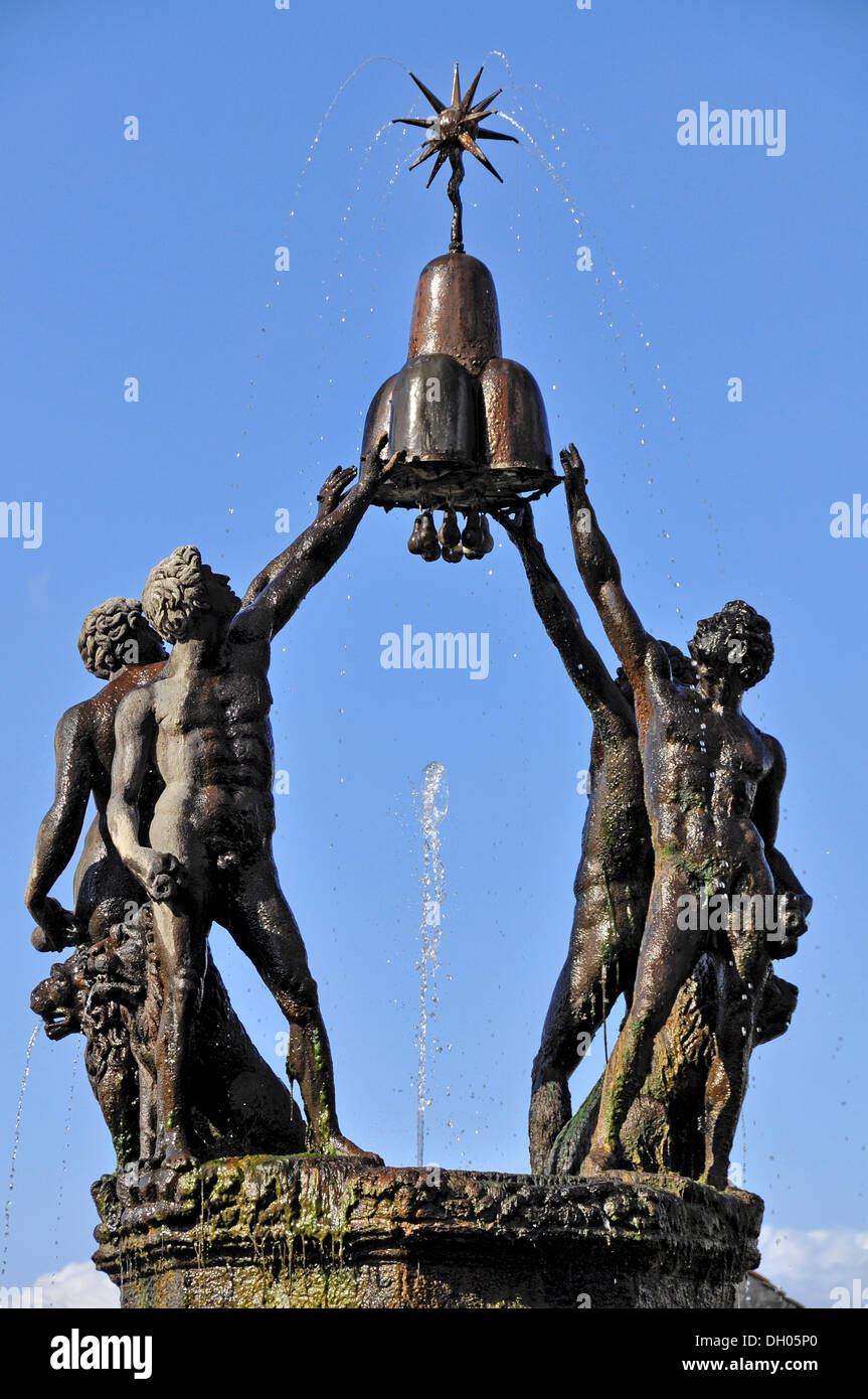 Fountain figures of young men holding heraldic symbols of the Montalto