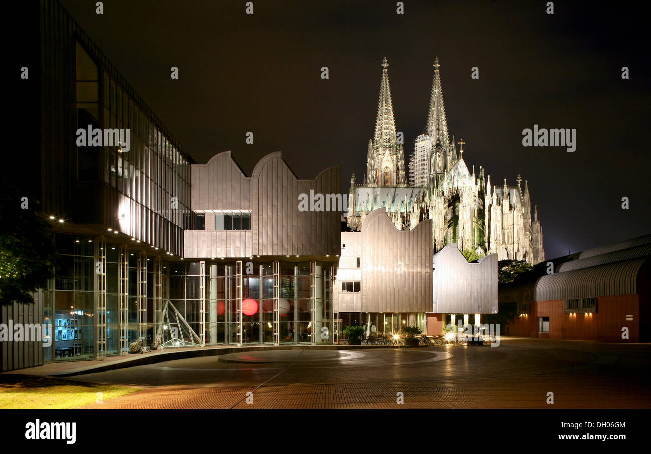 Museum Ludwig and Cologne Cathedral, Cologne, North Rhine-Westphalia Stock Photo