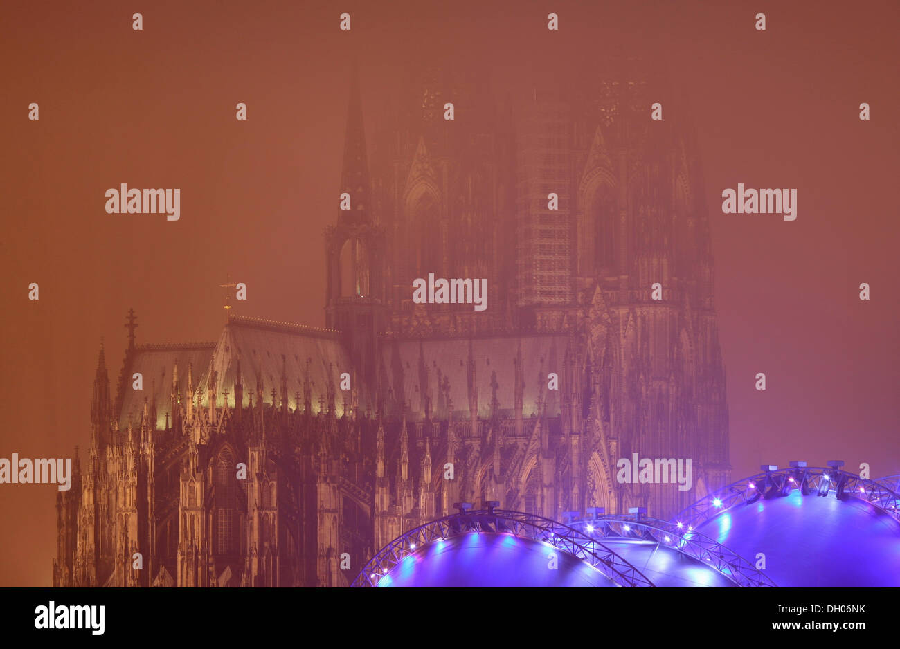 Musical Dome and Cologne Cathedral in fog, Cologne, North Rhine-Westphalia Stock Photo
