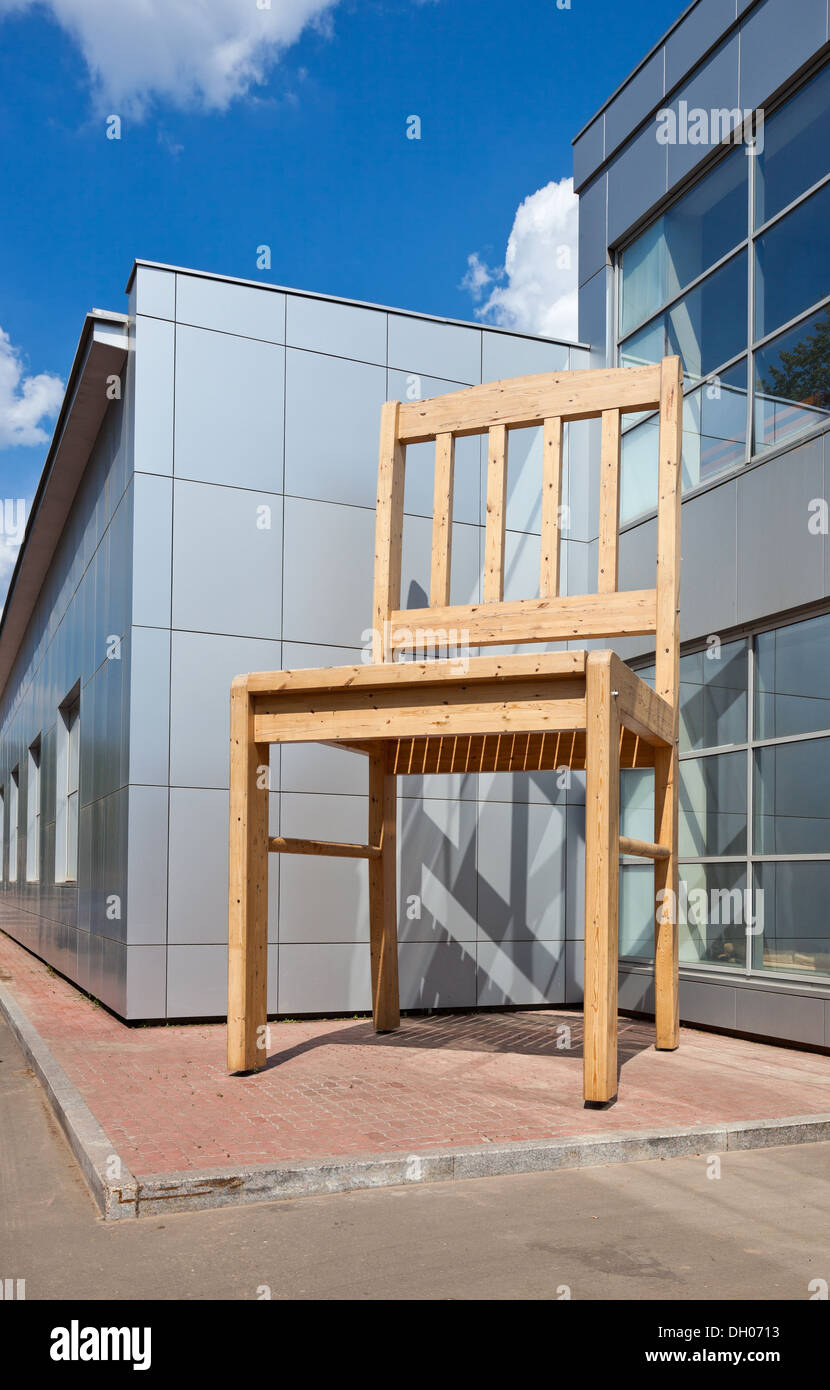 Giant chairs hi-res stock photography and images - Alamy