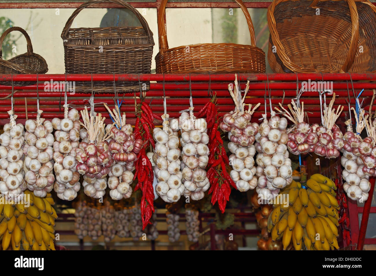 The garlic and cayenne pepper Stock Photo Alamy
