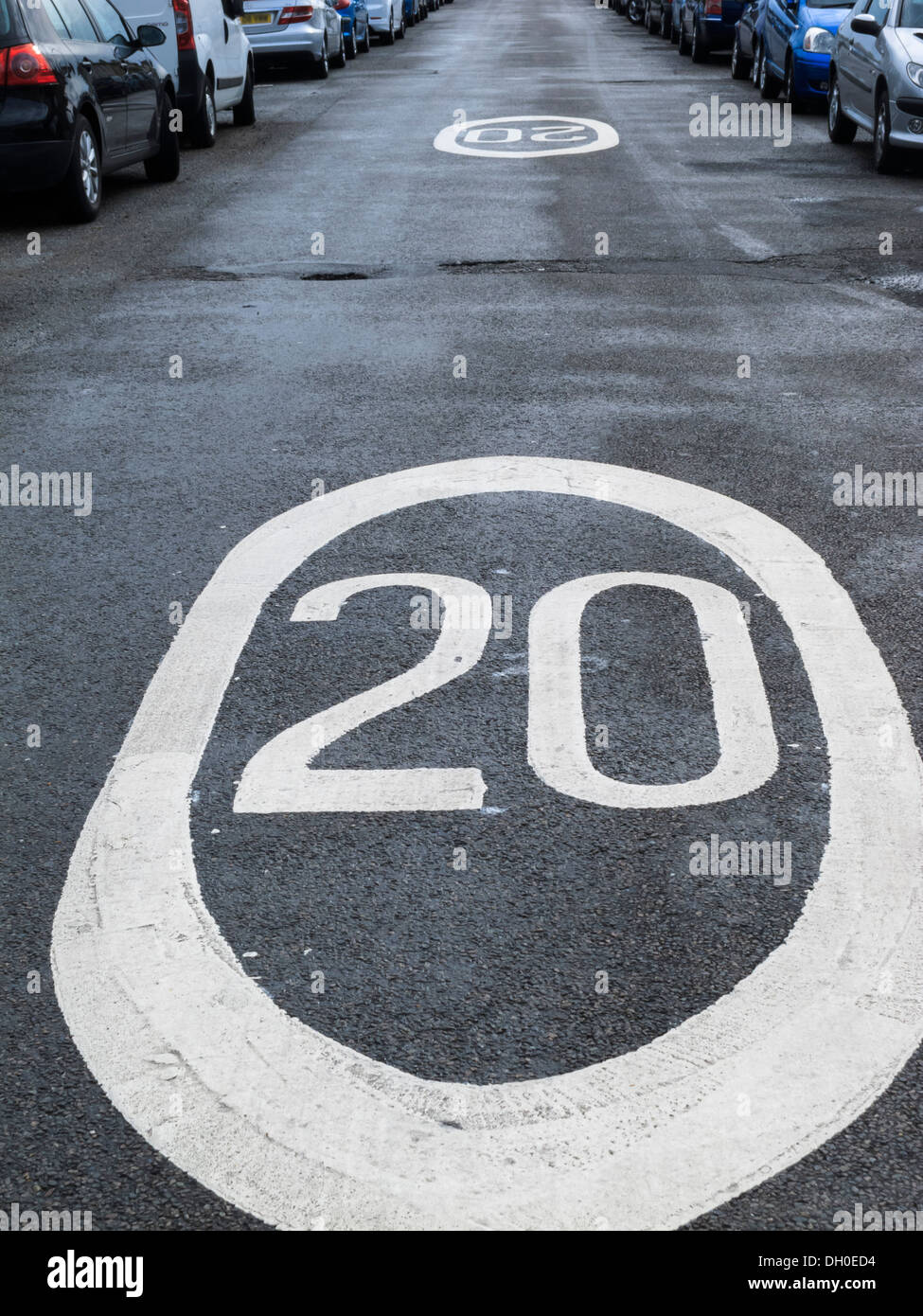 20mph speed restriction Stock Photo