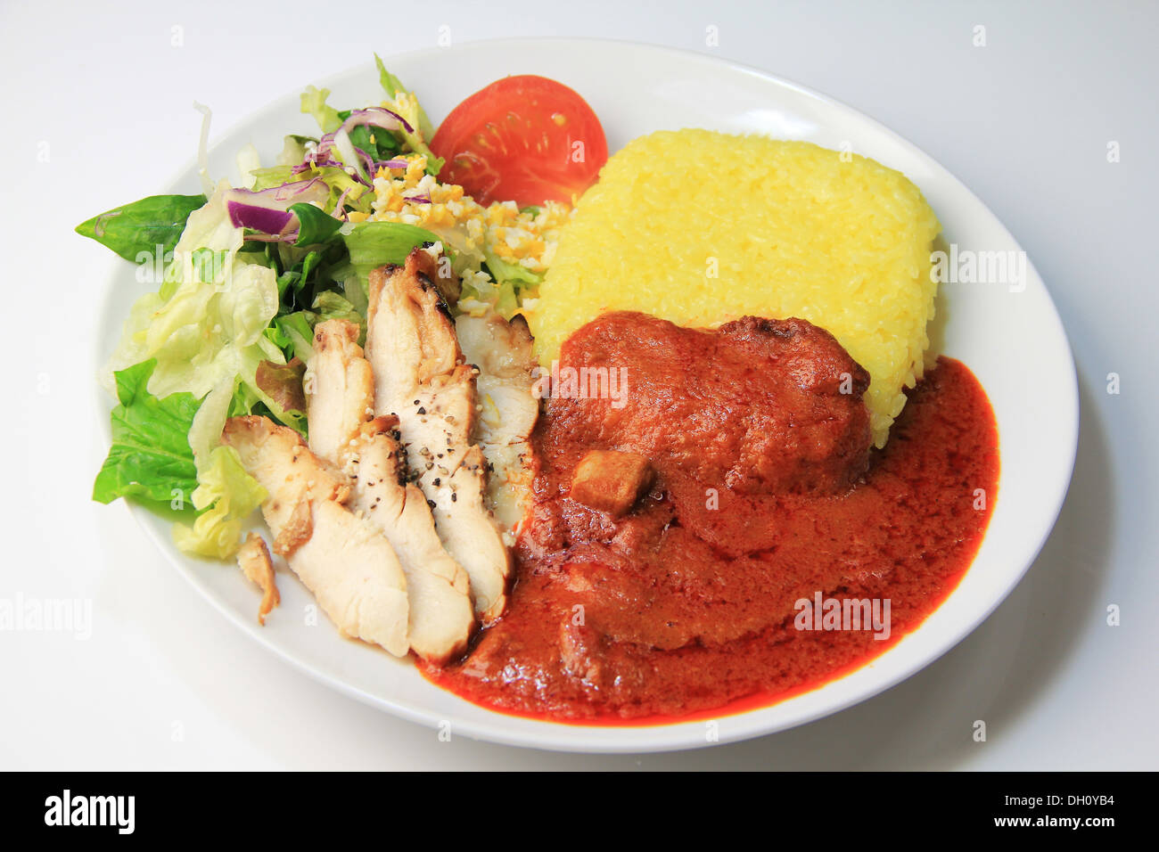 Butter chicken curry Stock Photo - Alamy