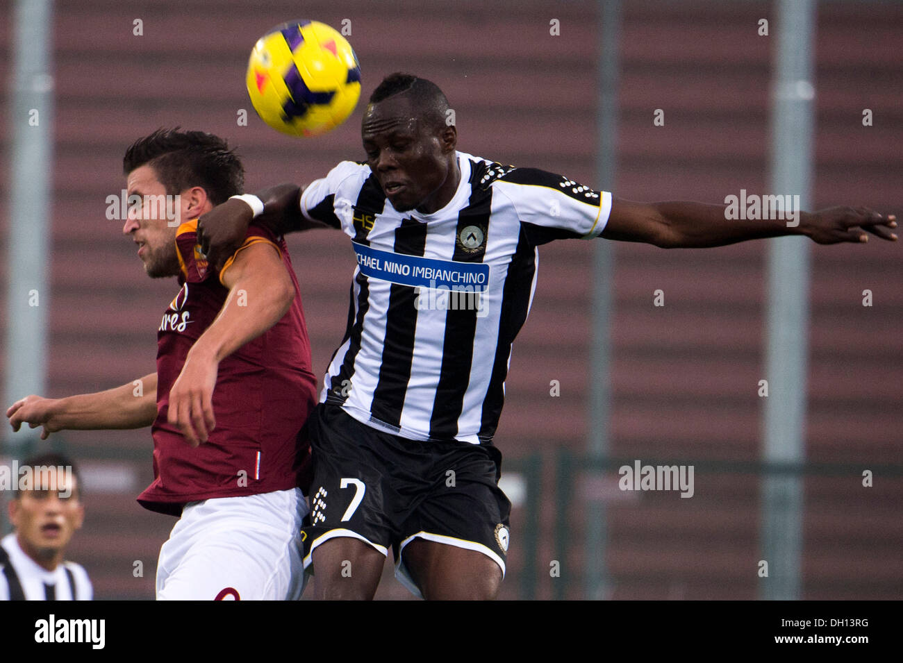 Udine, Italy. 27th Oct, 2013. (L-R) Kevin Strootman (Roma), Emmanuel Agyemang-Badu (Udinese) Football / Soccer : Italian 'Serie A' match between Udinese 0-1 AS Roma at Stadio Friuli in Udine, Italy . © Maurizio Borsari/AFLO/Alamy Live News Stock Photo
