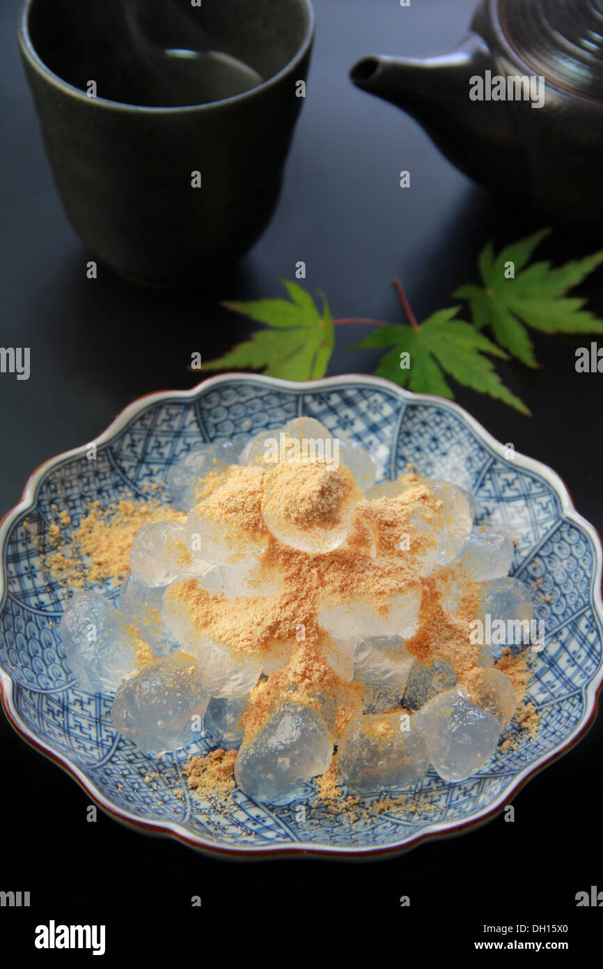 Warabimochi bracken starch dumpling hires stock photography and images