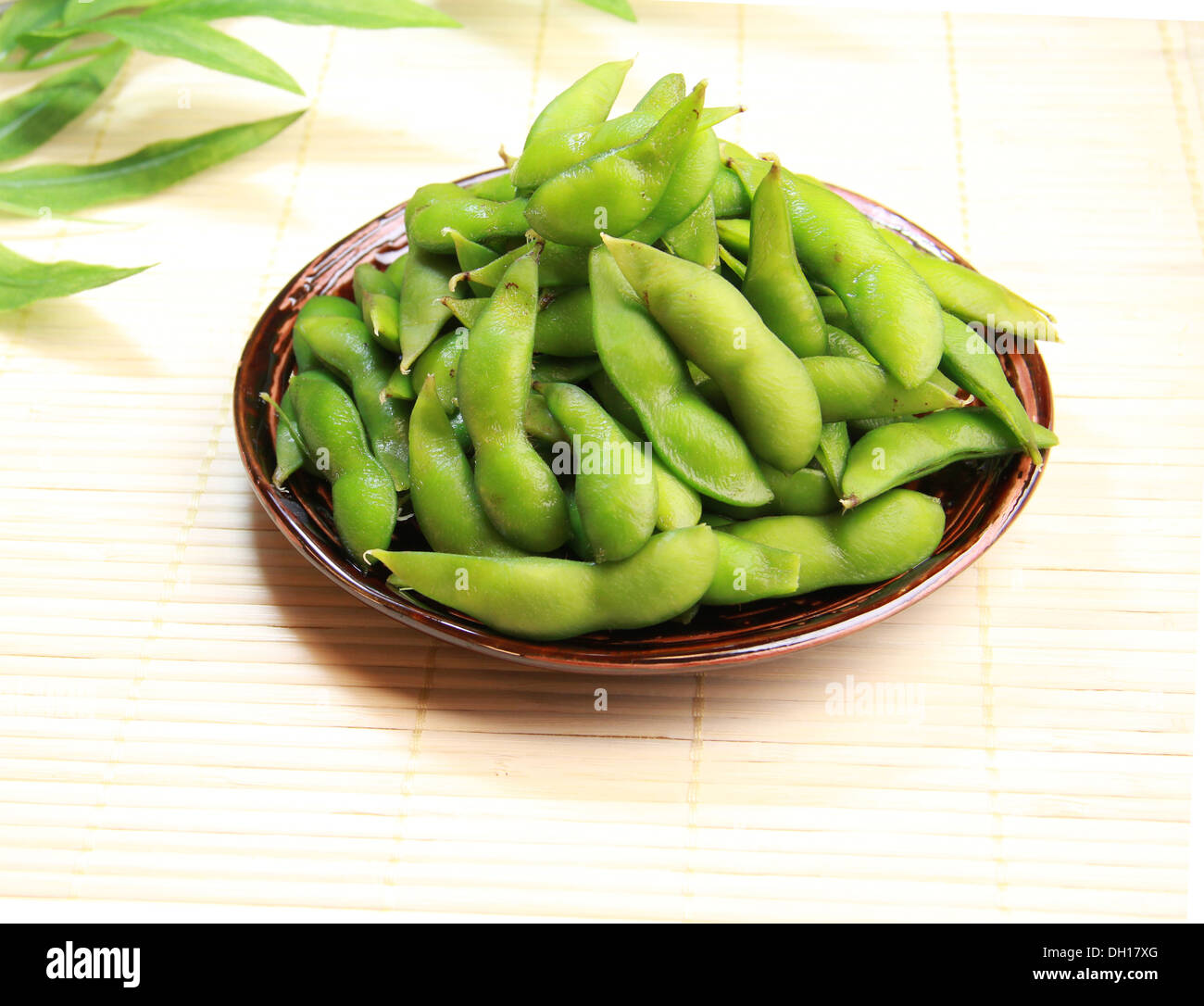 Edamame (Boiled soybeans Stock Photo Alamy