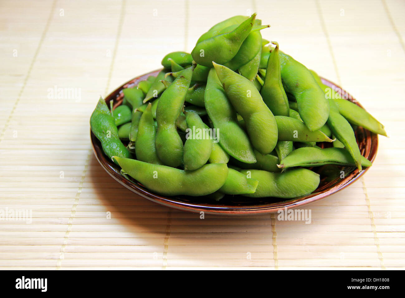 Edamame (Boiled soybeans Stock Photo Alamy