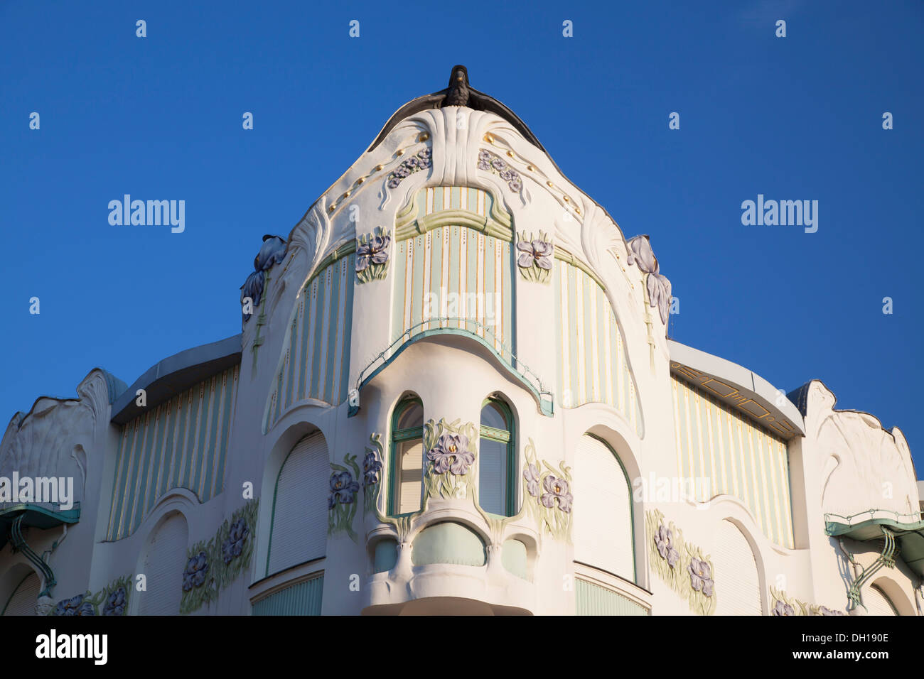 Hungary reok palace hi-res stock photography and images - Alamy
