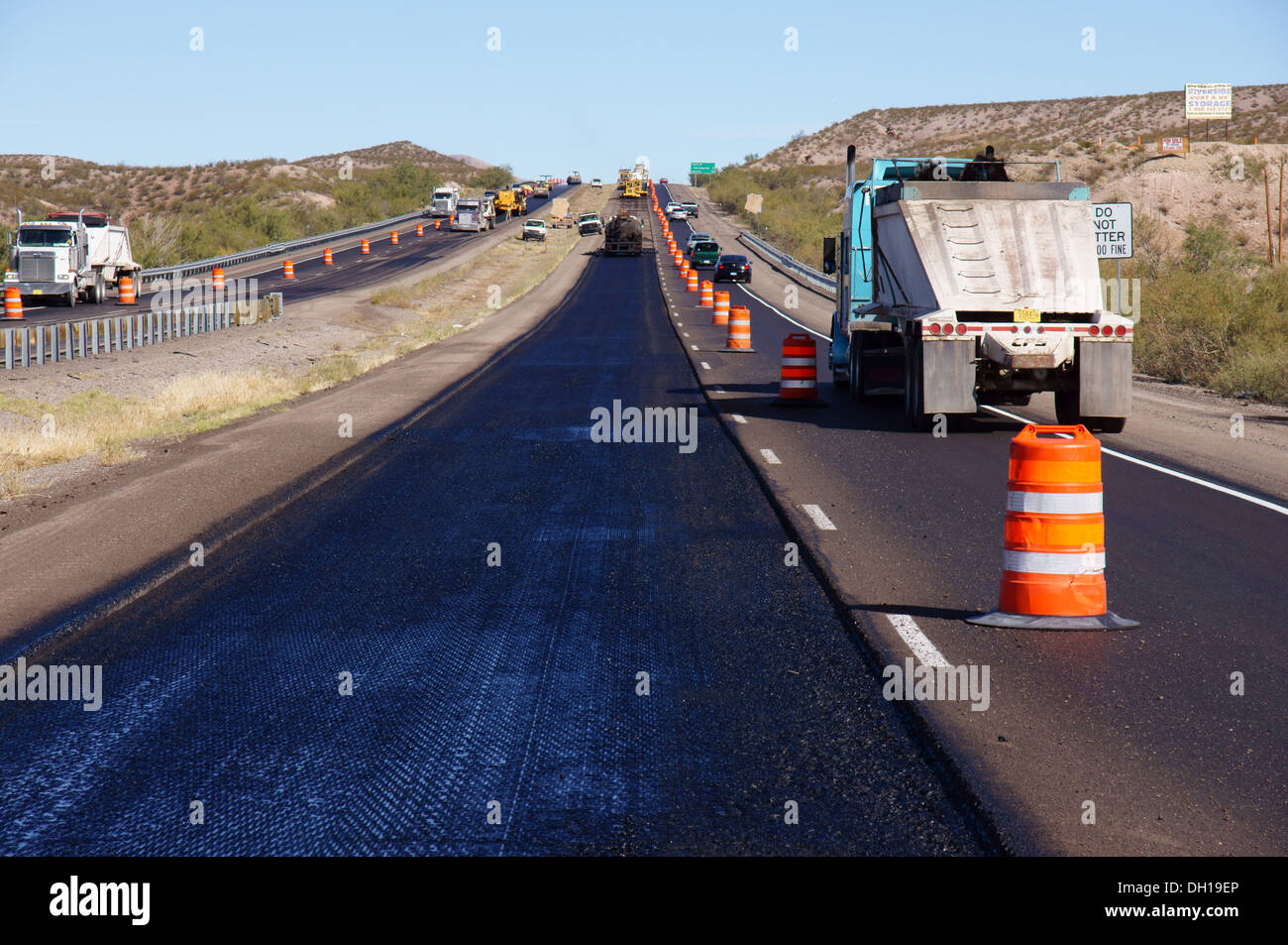highway construction hiway 25s new mexico nm road thoroughfare route way paved travel roads roadways highways Stock Photo