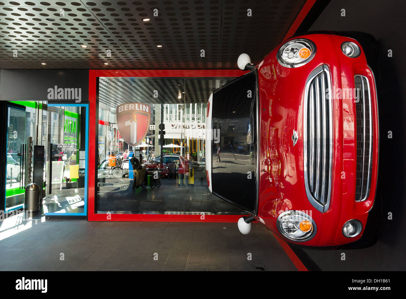 Car dealerships road hires stock photography and images Alamy