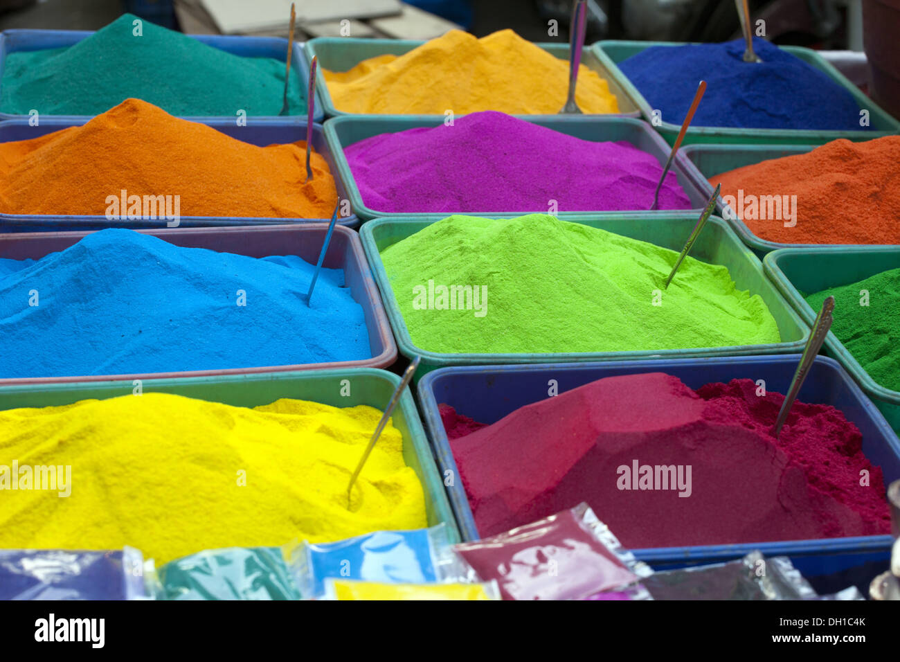 Multicolor Festival Rangoli Powder, For Use For Filling Colors at Rs  150/bag in Nagpur