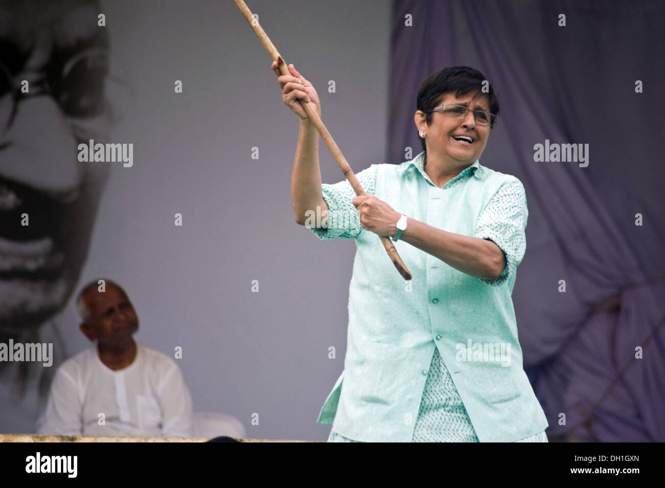 Kiran Bedi supporting Anna Hazare at Ramlila Maidan New Delhi India Asia Stock Photo
