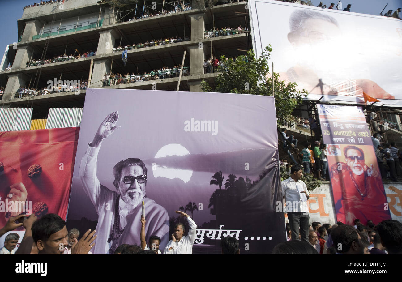 poster bal Thackeray crowd of people sunset to attend funeral of Shiv Sena Chief Bal Thackeray mumbai maharashtra india asia Stock Photo