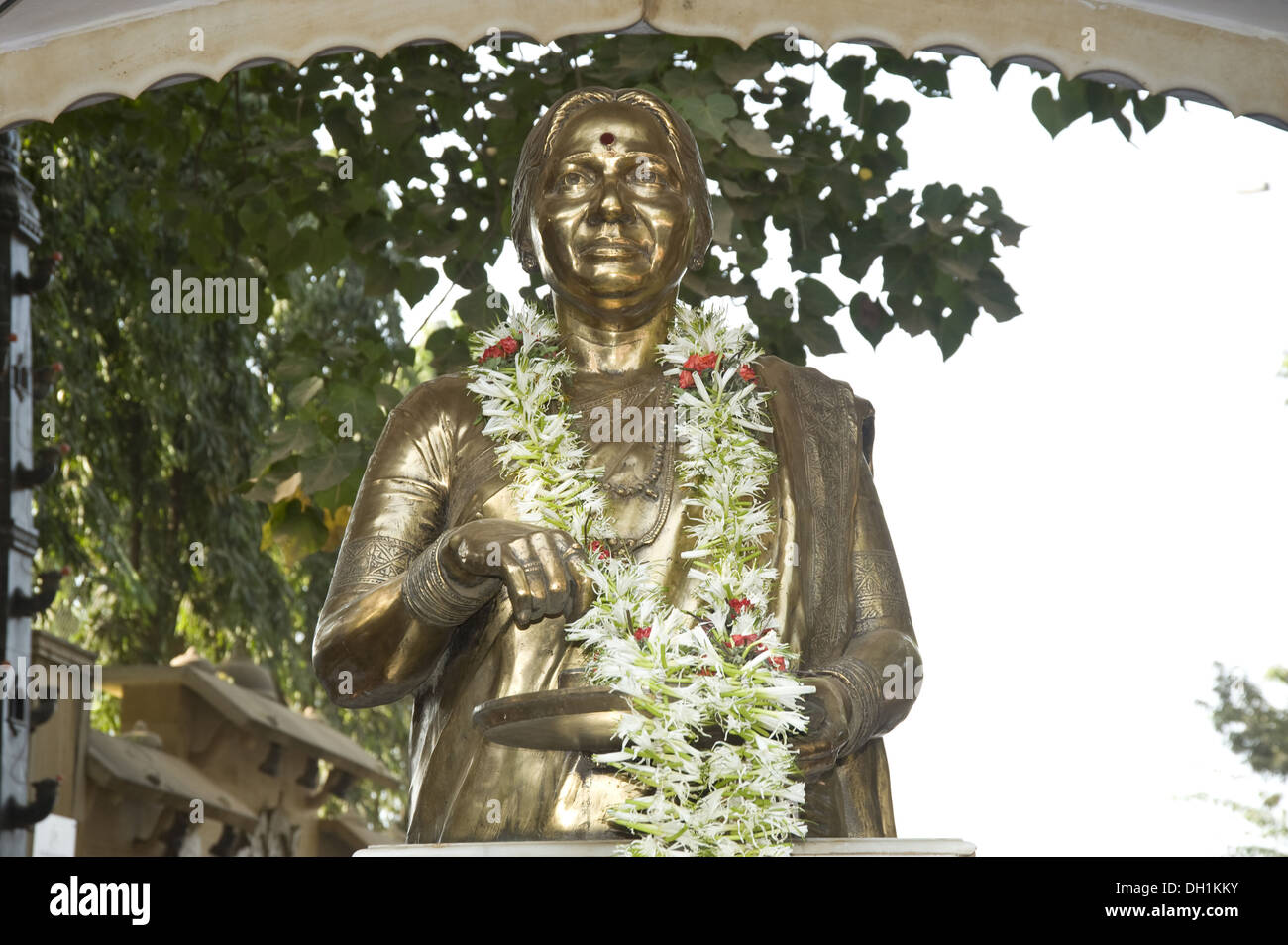 Statue of Late Meenatai Thackeray mumbai maharashtra india asia Stock Photo