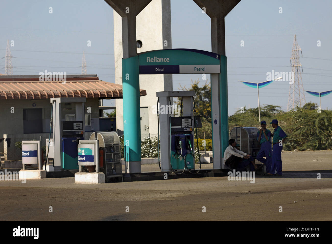 Reliance petrol pump near Jamnagar Gujarat India Stock Photo Alamy